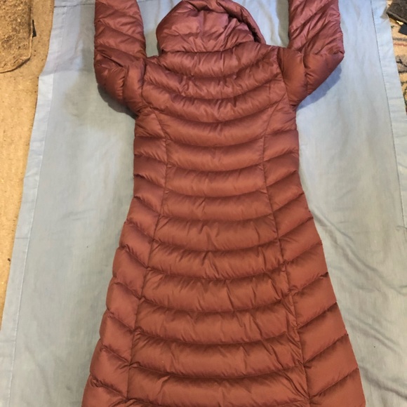 Patagonia Patagonia long puffer size medium great Condition this one is awesome - Picture 2 of 4